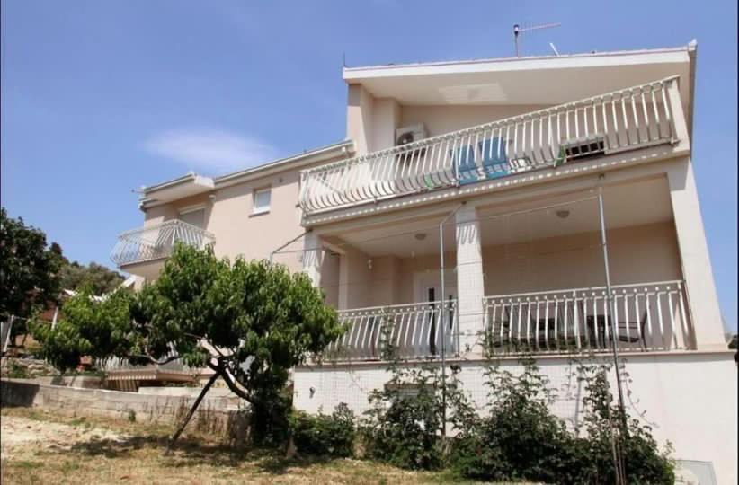 Apartmant Milan Traù Esterno foto